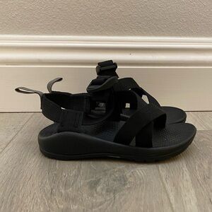 Like-new Chaco sandals